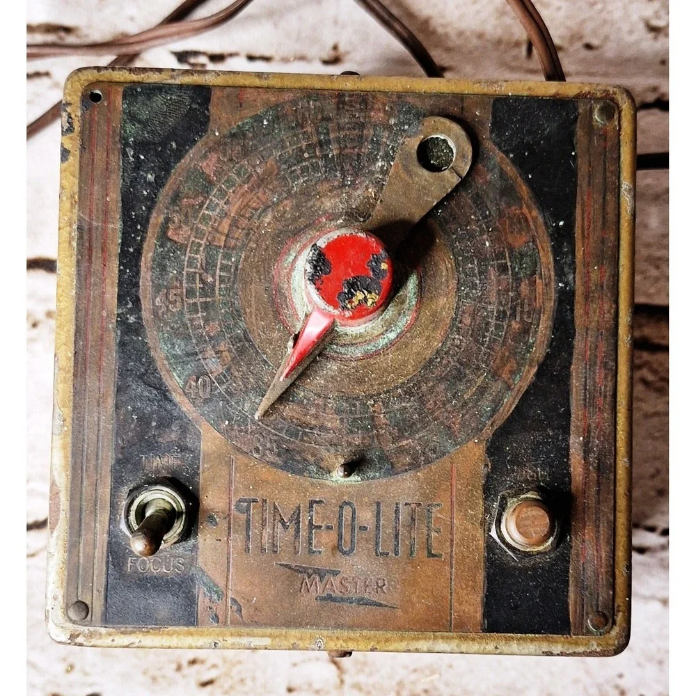 Vintage TIME-O-LITE Photography Darkroom Professional Timer P-59